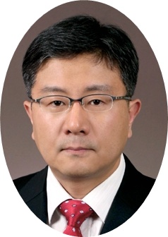 남일우 